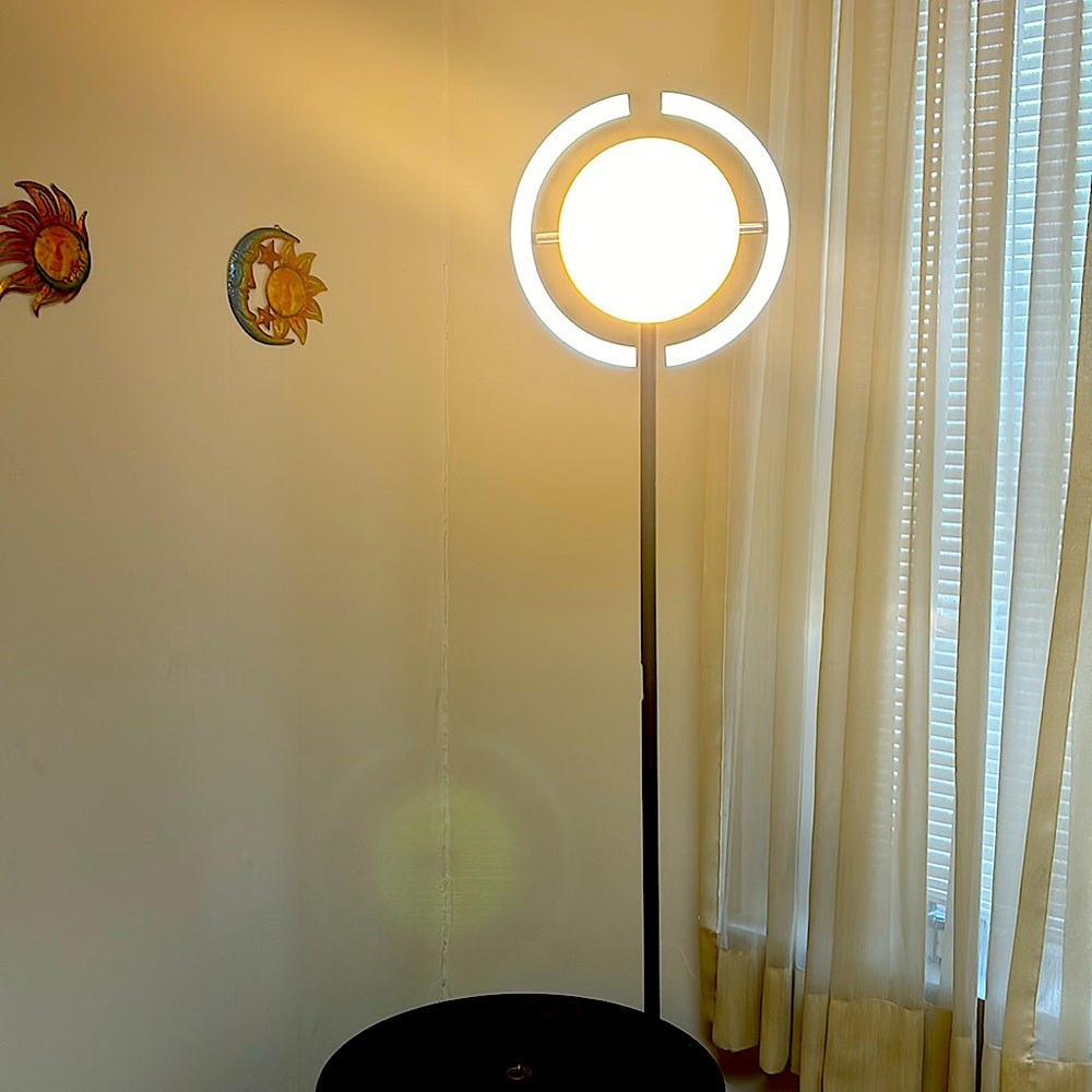 Bright light with remote 3 lights adjust to the way you want